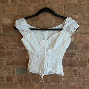 REFORMATION MILK MAID TIE TOP
S